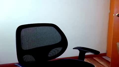 stiven253958 online show from 04.15.26