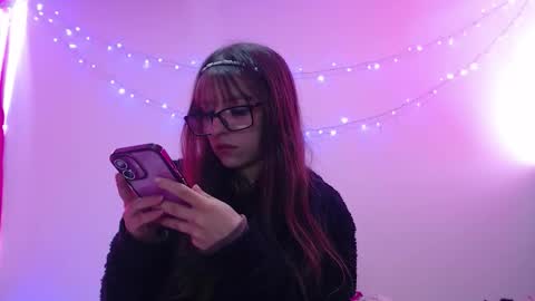 Snapshot of stiven_1_ chatting on 12.16.25 stiven online show from 12.16.25