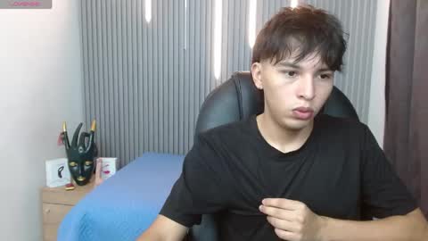 Snapshot of stiwentwink chatting on 04.18.26 Stiwen online show from 04.18.26