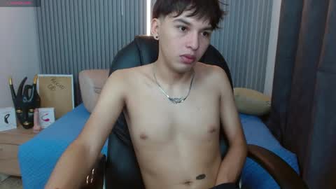 Snapshot of stiwentwink chatting on 05.23.26 Stiwen online show from 05.23.26
