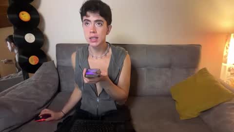 Snapshot of stolas_ying chatting on 02.12.26 Stolas online show from 02.12.26