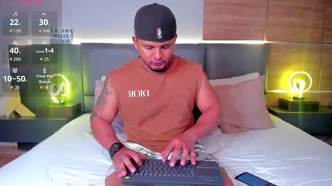 Snapshot of stone_lee_ chatting on 10.16.25 Stone Lee online show from 10.16.25