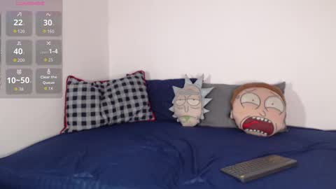 Snapshot of stone_lee_ chatting on 11.10.25 Stone Lee online show from 11.10.25