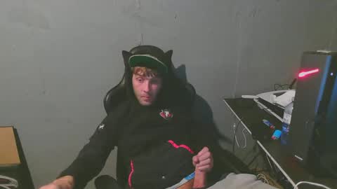 Snapshot of stonedpanda77 chatting on 12.17.24 stonedpanda77 online show from 12.17.24