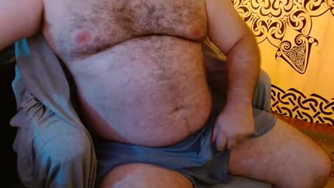 Snapshot of stonerbear42 chatting on 10.25.25 Stonerbear42 online show from 10.25.25