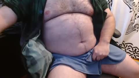 Snapshot of stonerbear42 chatting on 12.04.25 Stonerbear42 online show from 12.04.25