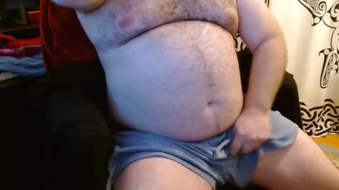 Snapshot of stonerbear42 chatting on 12.17.25 Stonerbear42 online show from 12.17.25