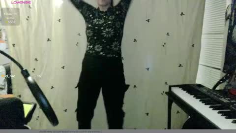 Snapshot of stormythunder chatting on 12.11.24 Stormythunder online show from 12.11.24