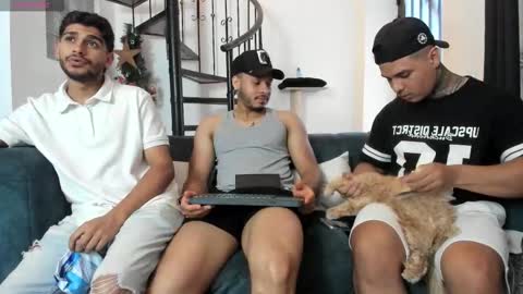 straight__friends online show from 12.21.25