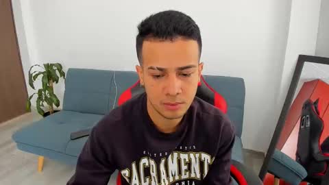 Snapshot of straight_boys_hornys chatting on 03.22.26 straight_boys_hornys online show from 03.22.26