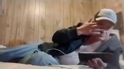 Snapshot of straighttoy chatting on 03.10.25 straighttoy online show from 03.10.25