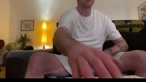 Snapshot of strammer_willi chatting on 02.28.26 strammer_willi online show from 02.28.26