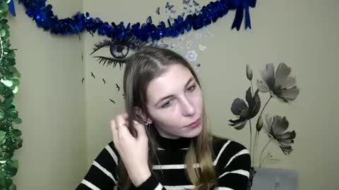 Snapshot of stranger_giirl chatting on 12.27.24 Amalia online show from 12.27.24