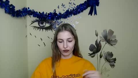 Snapshot of stranger_giirl chatting on 01.08.25 Amalia online show from 01.08.25