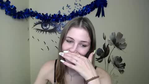 Snapshot of stranger_giirl chatting on 01.09.25 Amalia online show from 01.09.25