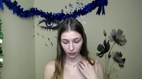 Snapshot of stranger_giirl chatting on 01.22.25 Amalia online show from 01.22.25