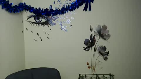 Snapshot of stranger_giirl chatting on 01.25.25 Amalia online show from 01.25.25