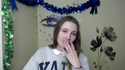 Snapshot of stranger_giirl chatting on 02.15.25 Amalia online show from 02.15.25