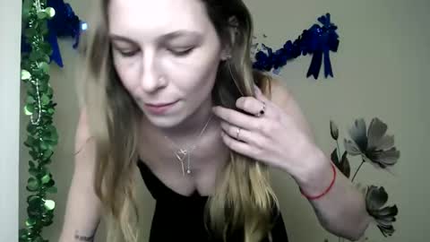 Snapshot of stranger_giirl chatting on 02.20.25 Amalia online show from 02.20.25