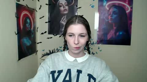 Snapshot of stranger_giirl chatting on 03.03.25 Amalia online show from 03.03.25