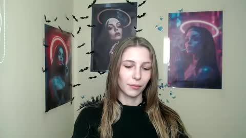 Snapshot of stranger_giirl chatting on 03.12.25 Amalia online show from 03.12.25