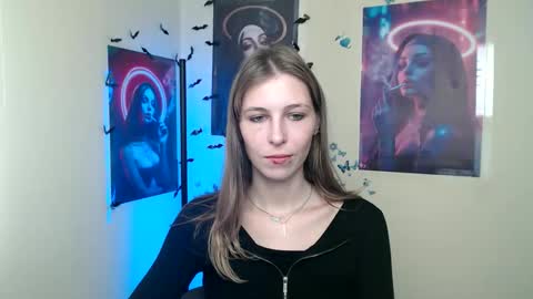 Snapshot of stranger_giirl chatting on 09.13.25 Amalia online show from 09.13.25