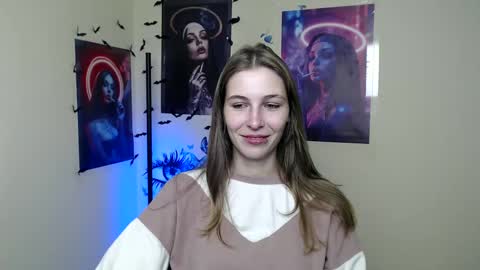 Snapshot of stranger_giirl chatting on 10.07.25 Amalia online show from 10.07.25