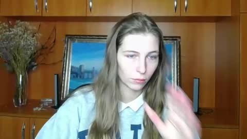 Snapshot of stranger_giirl chatting on 12.14.25 Amalia online show from 12.14.25