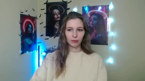 Snapshot of stranger_giirl chatting on 12.19.25 Amalia online show from 12.19.25