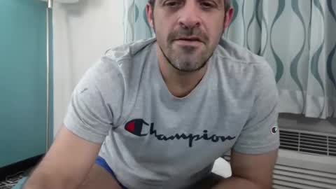 Snapshot of strangeratnight87 chatting on 11.23.25 strangeratnight87 online show from 11.23.25