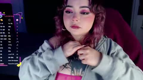 Snapshot of strangergirlxxx chatting on 07.30.26 Carla Independent model online show from 07.30.26