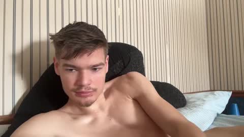 Snapshot of stratman301 chatting on 02.18.25 stratman301 online show from 02.18.25