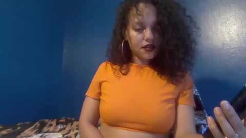 Snapshot of strawberriesxstraps chatting on 12.01.25 Strawberries X Straps online show from 12.01.25