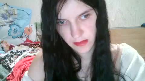 Strawberry Storm online show from 04.15.26