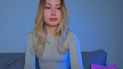 Snapshot of strawberrypie99 chatting on 03.22.26 Tati and Lola online show from 03.22.26