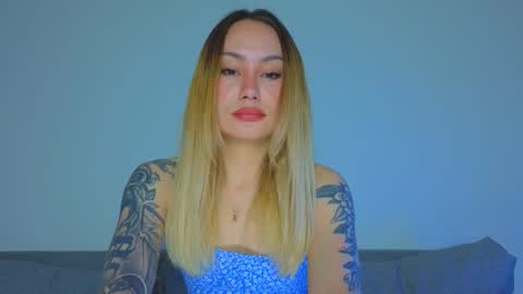 Snapshot of strawberrypie99 chatting on 03.23.26 Tati and Lola online show from 03.23.26