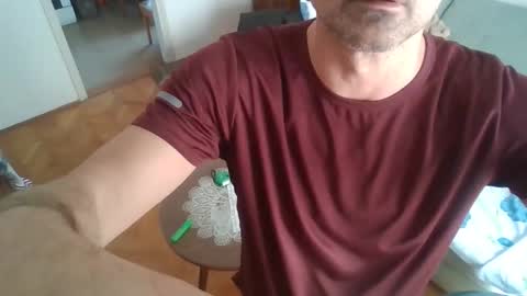 streaml1n3d online show from 04.05.26