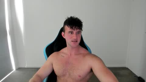 Snapshot of streatmeat chatting on 10.27.25 streatmeat online show from 10.27.25