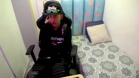 Street online show from 04.21.26