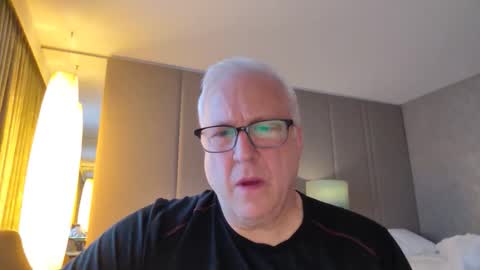 Stroking For You online show from 10.24.25