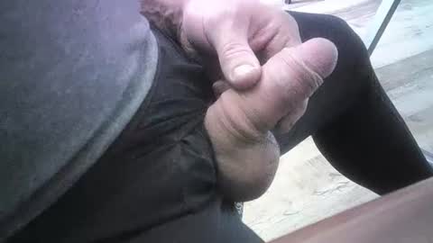 Snapshot of strokin8219621 chatting on 01.22.25 Strokin online show from 01.22.25