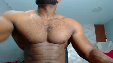 Snapshot of strong_george1 chatting on 02.07.25 strong_george1 online show from 02.07.25