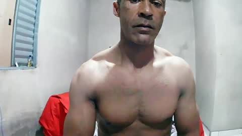 Snapshot of strongdaddyfantastic chatting on 06.15.26 strongdaddyfantastic online show from 06.15.26