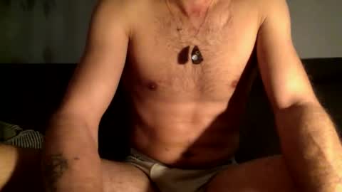 Snapshot of strongelvis chatting on 12.20.25 strongelvis online show from 12.20.25