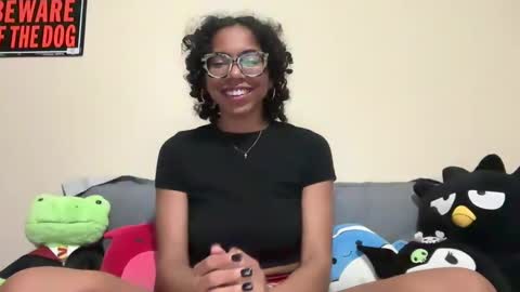 Snapshot of strrwberry chatting on 03.05.25 strrwberry online show from 03.05.25