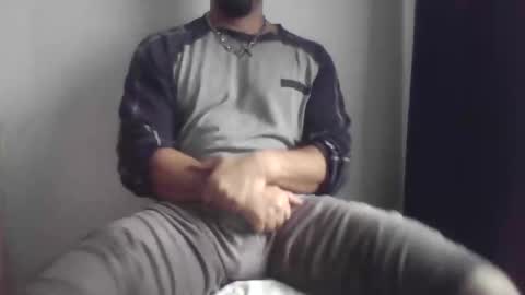 Snapshot of studdotcom chatting on 10.26.25 Ero online show from 10.26.25