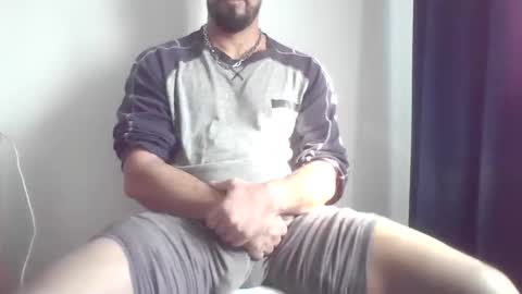 Snapshot of studdotcom chatting on 10.31.25 Ero online show from 10.31.25