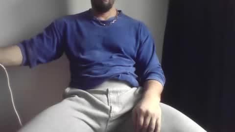 Snapshot of studdotcom chatting on 12.05.25 Ero online show from 12.05.25