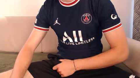 Snapshot of studfromparis chatting on 06.02.26 Stud From Paris online show from 06.02.26