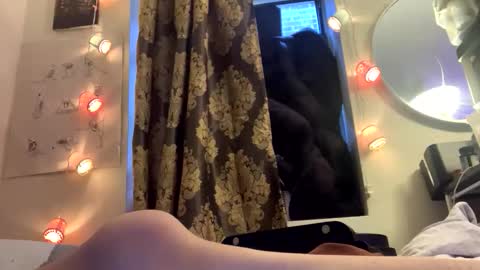 stxllaxcx online show from 04.11.26